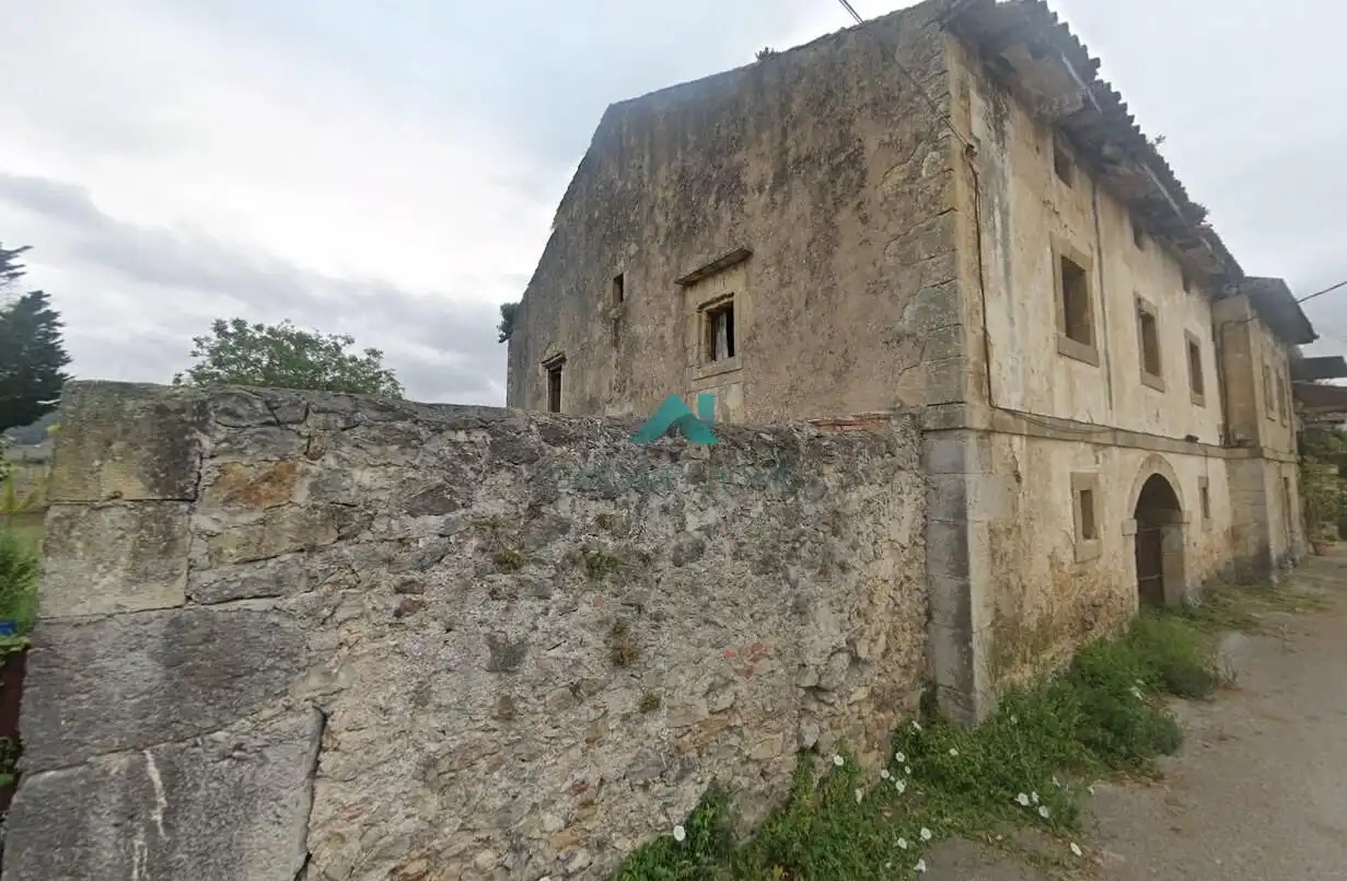 Vista exterior de Finca rústica en venda en Bárcena de Cicero amb Jardí privat, Terrassa i Traster