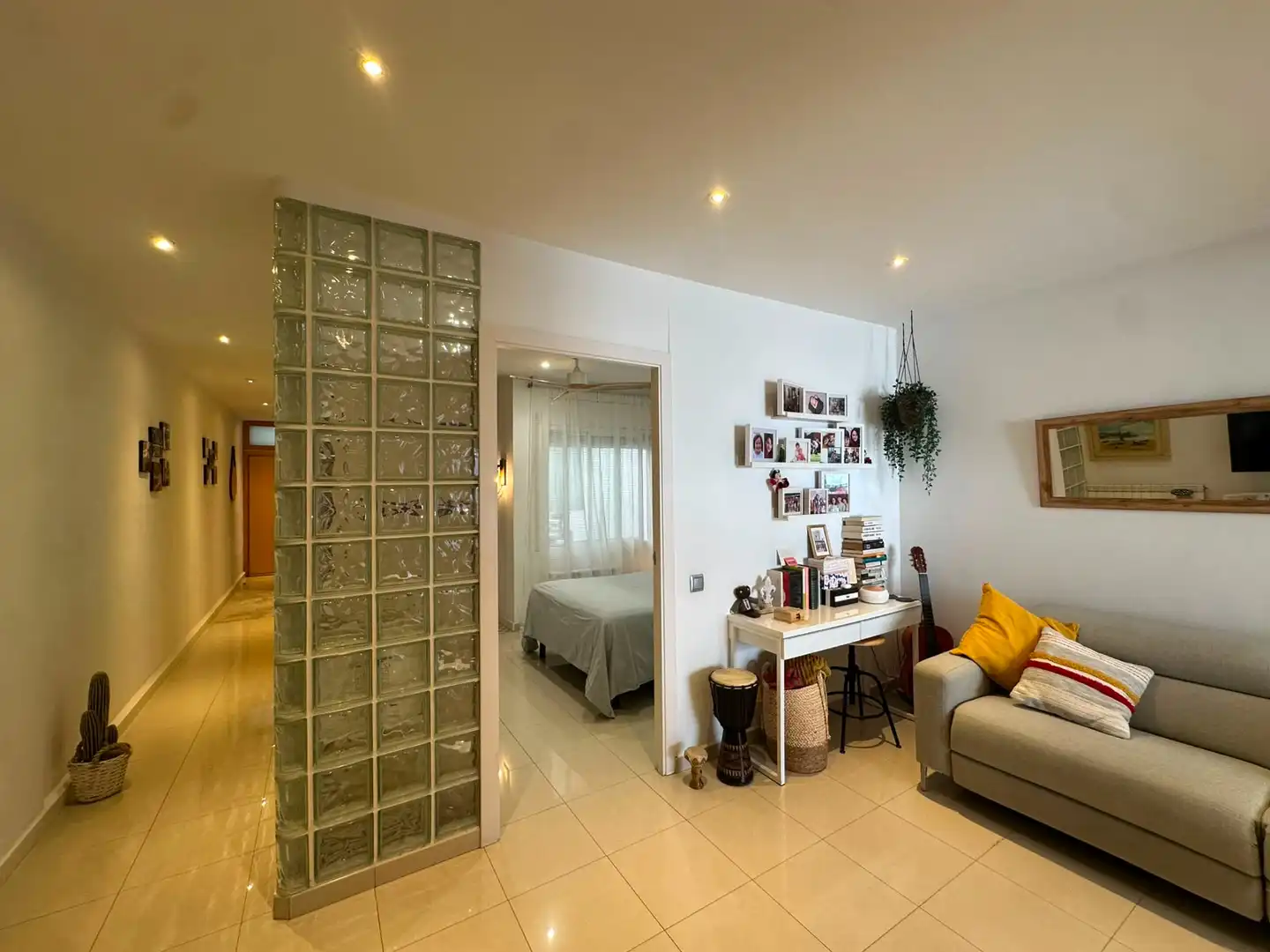 Living room of Ground floor for sale in Badalona  with Air Conditioner, Heating and Terrace