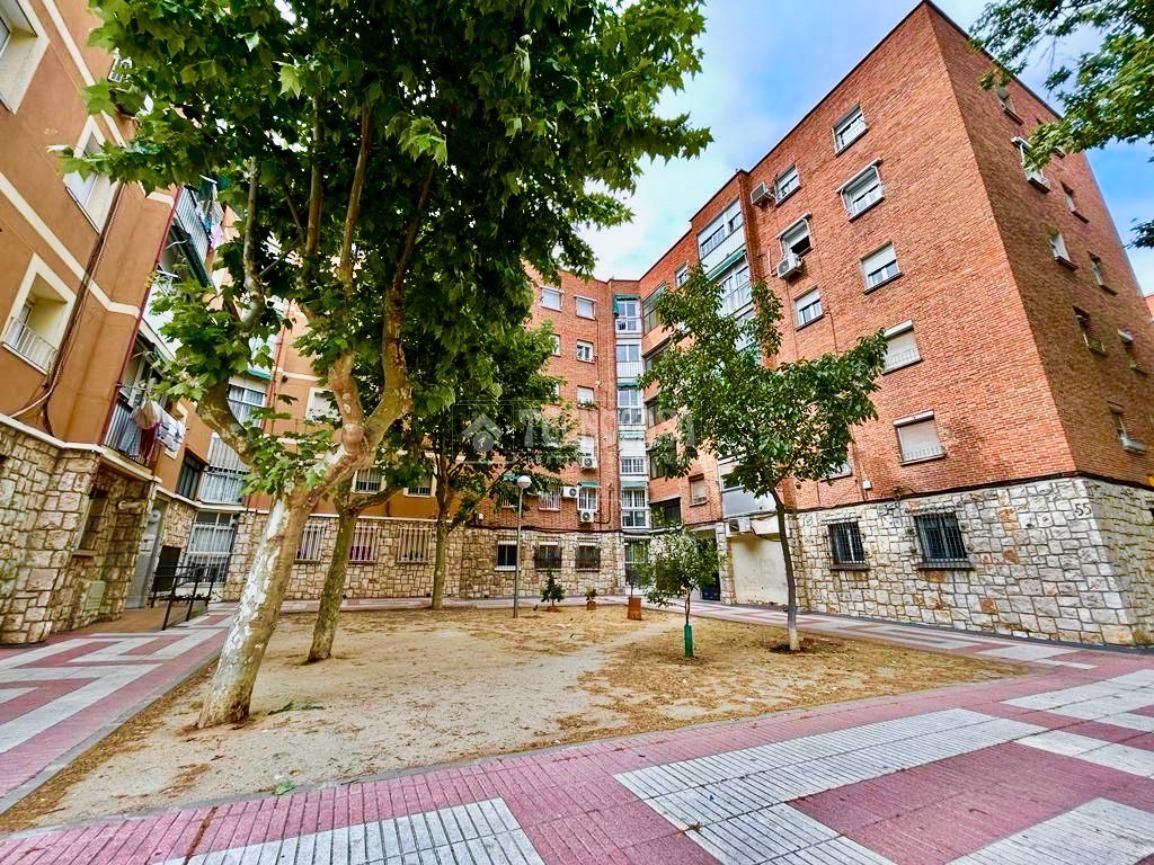 Flat for sale in Simancas, San Blas,  Madrid Capital
