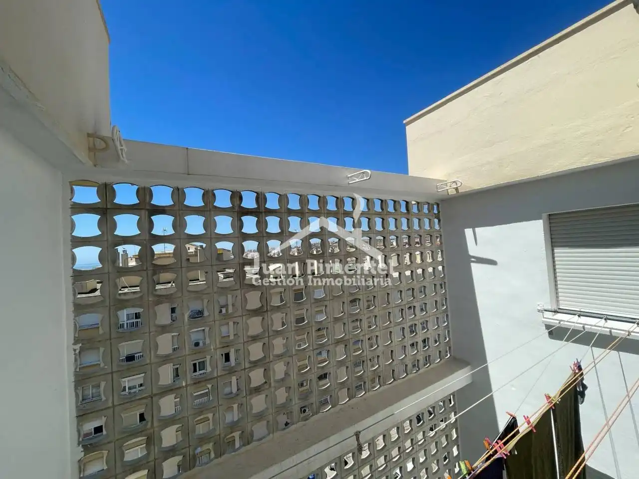 Vista exterior de Piso en venta en Estepona con Trastero, Amueblado y Balcón