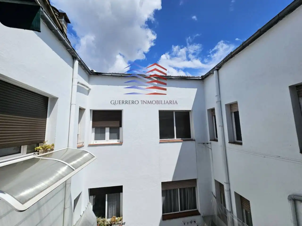 Vista exterior de Piso de alquiler en Ourense Capital  con Calefacción, Parquet y Trastero
