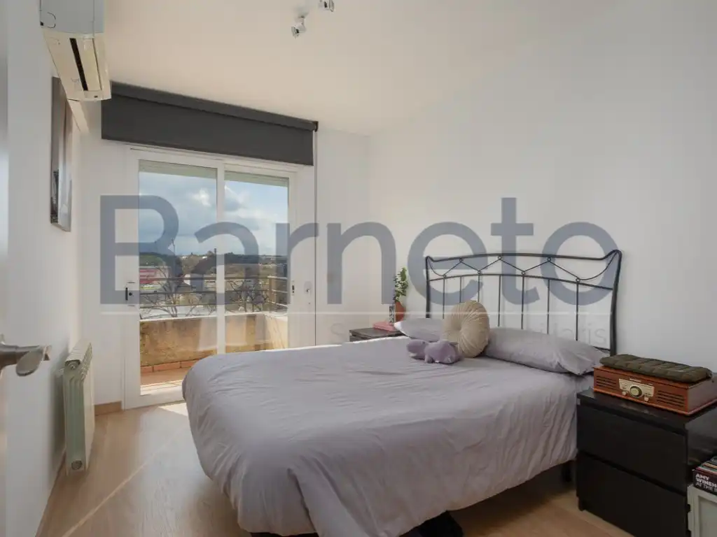 Bedroom of Houses for sale in Girona  with Air Conditioner