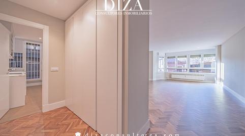 Foto 5 de Piso de alquiler en Niño Jesús,  Madrid Capital