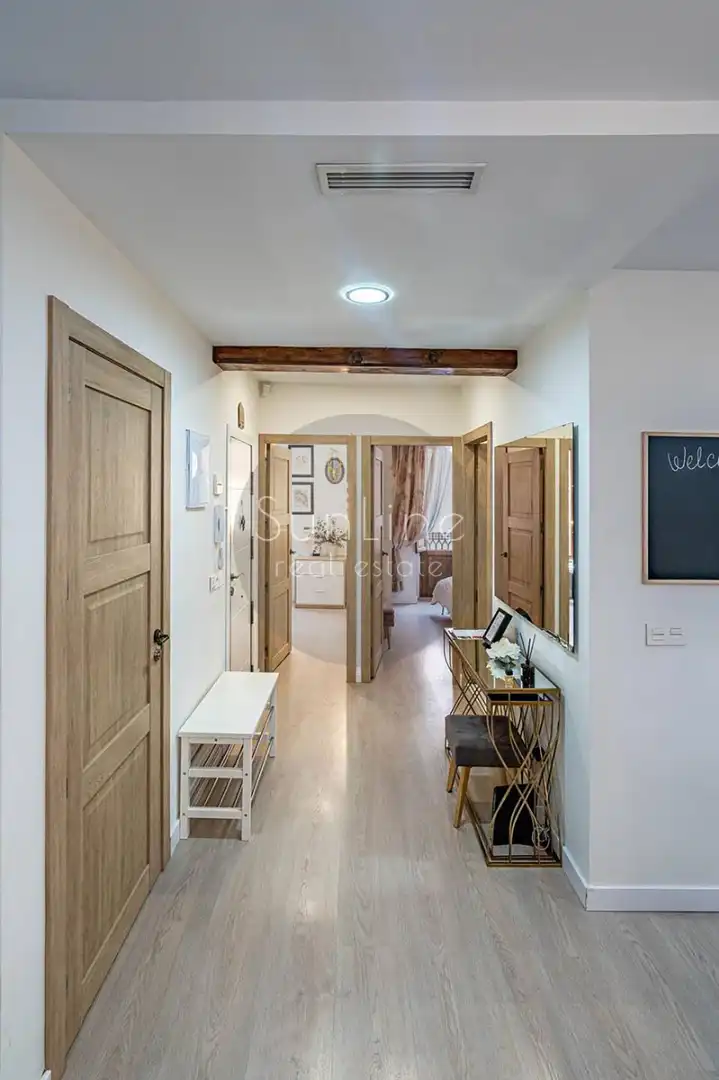 Wohnung zum Verkauf in Valencia mit Klimaanlage, Möbliert und Balkon