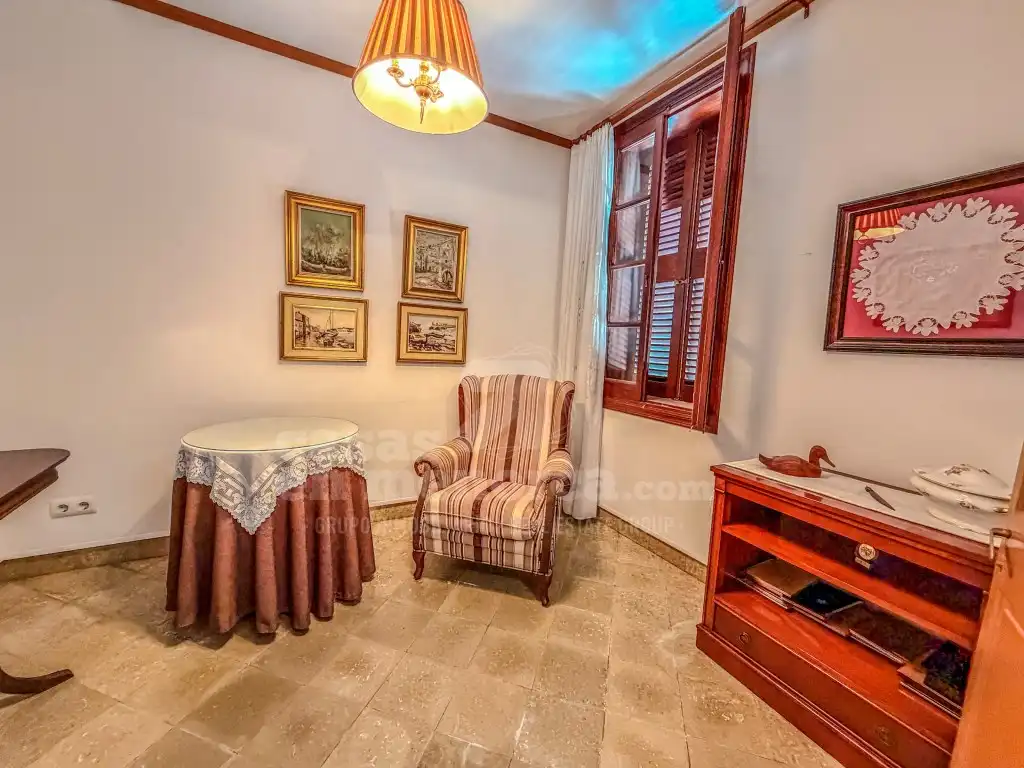 Sala d'estar de Casa o xalet en venda en Ciutadella 