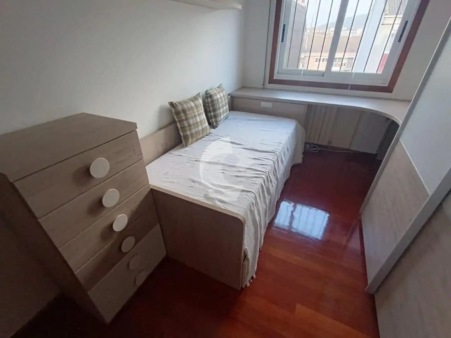 Dormitori de Casa adosada de lloguer en Ourense Capital  amb Jardí privat