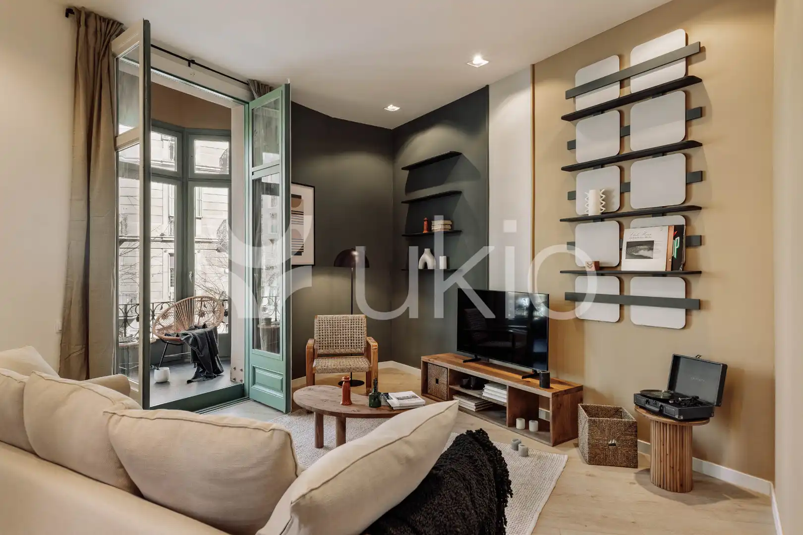 Apartment with terrace to rent in Carrer de Pau Claris, imagen 6