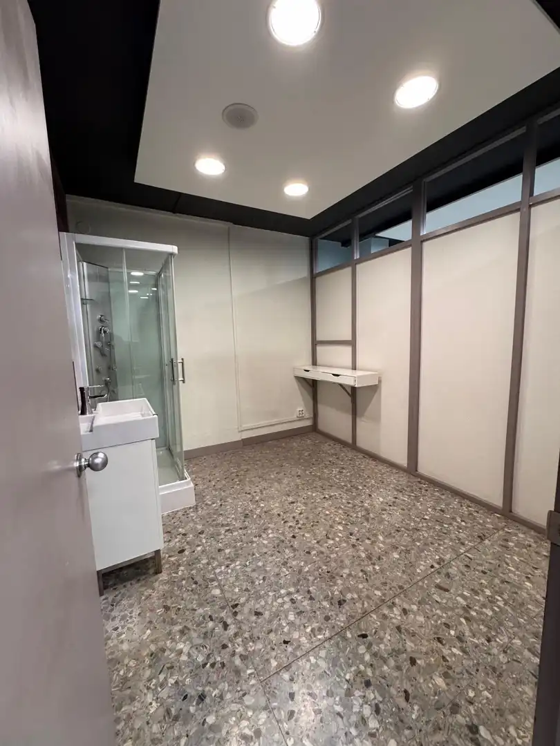 Business premises for sale in El Poble Sec, imagen 4