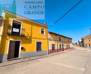 Exterior view of House or chalet for sale in Villarramiel  with Heating, Parquet flooring and Storage room