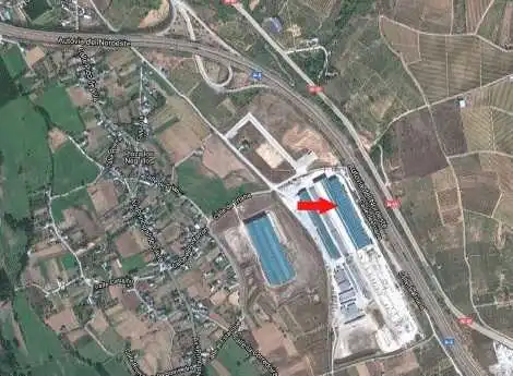 Nau industrial en venda en Villafranca del Bierzo