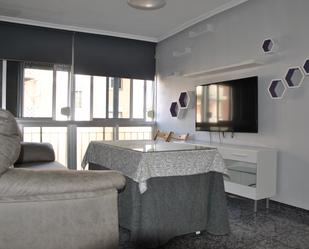 Living room of Flat to rent in Plasencia  with Heating, Furnished and Washing machine