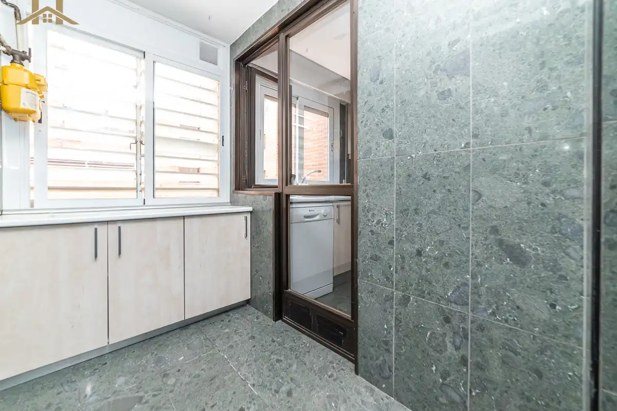 Bany de Pis en venda en Pozuelo de Alarcón amb Aire condicionat, Calefacció i Terrassa