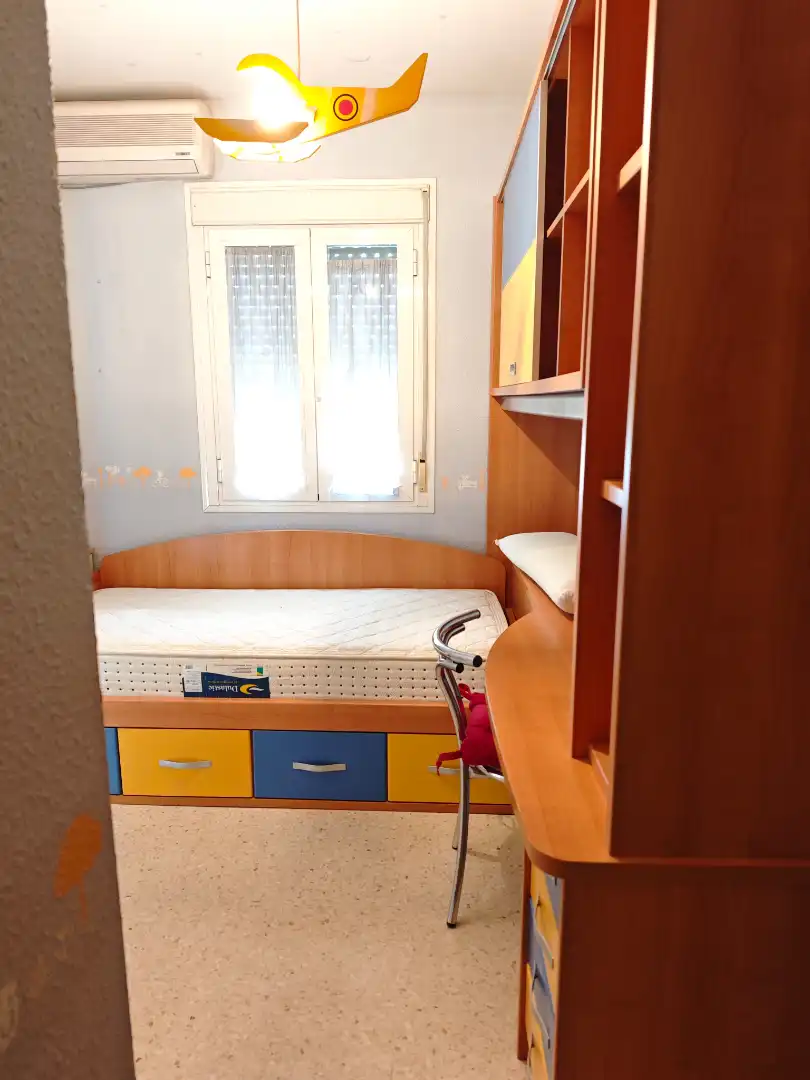 Dormitori de Dúplex en venda en Dos Hermanas amb Aire condicionat, Jardí privat i Terrassa