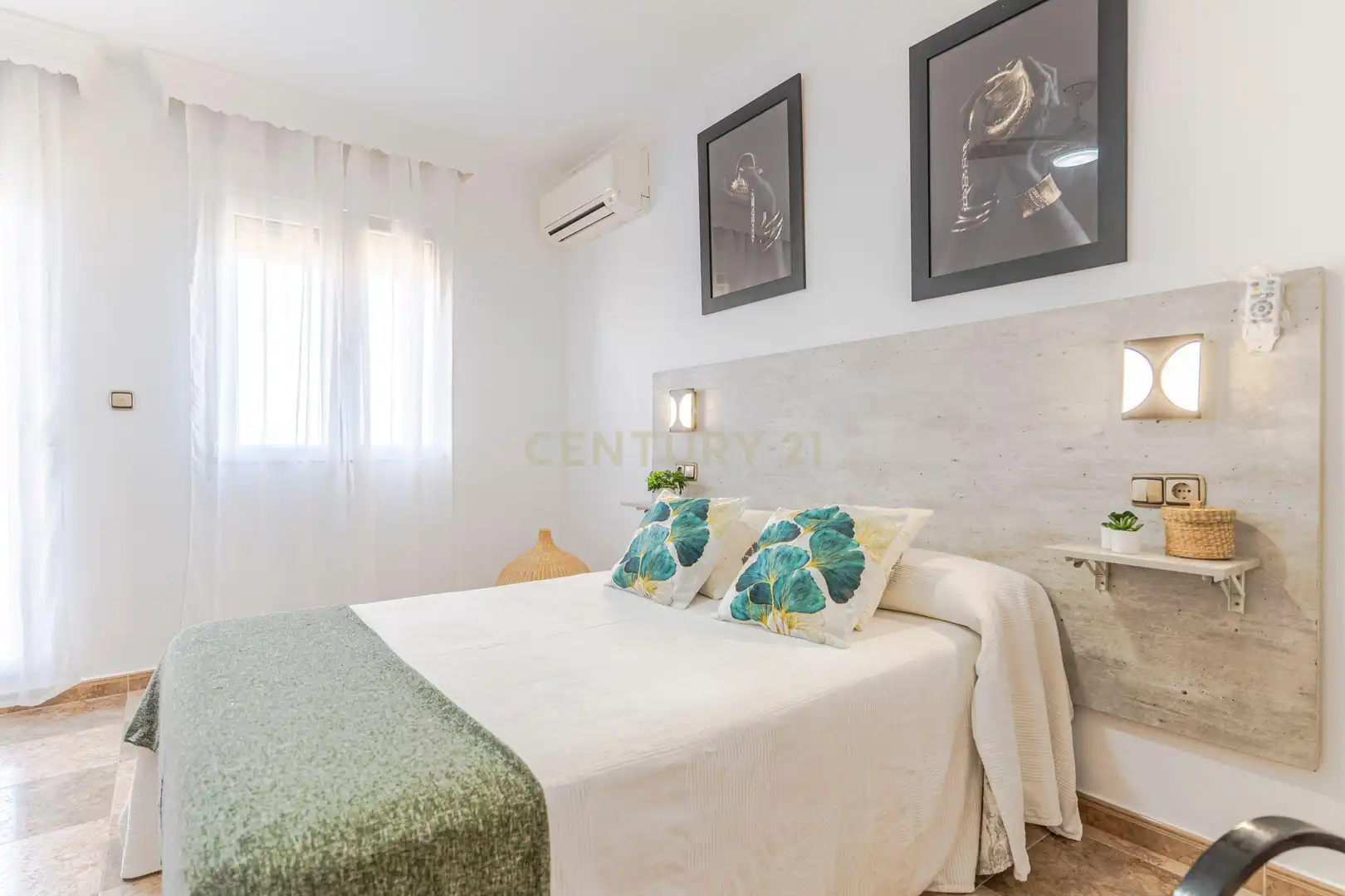 Habitación de Casa o chalet en venta en Las Gabias con Jardín privado, Trastero y Piscina