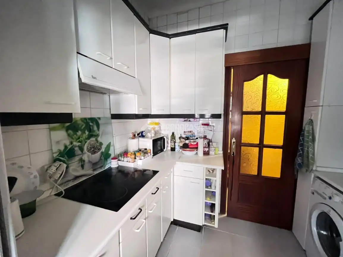 Cocina de Piso en venta en Madrid con Calefacción