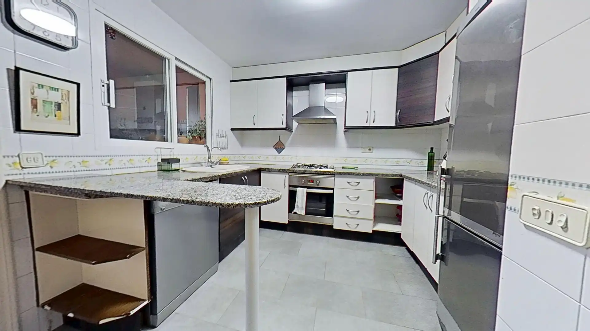Cocina de Casa adosada en venta en Castellón de la Plana / Castelló de la Plana con Aire acondicionado, Calefacción y Terraza