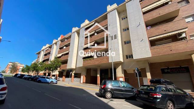 Garaje en Venta en Passeig del Camp del Roure en Les Arenes - La Grípia  Can Montllor
