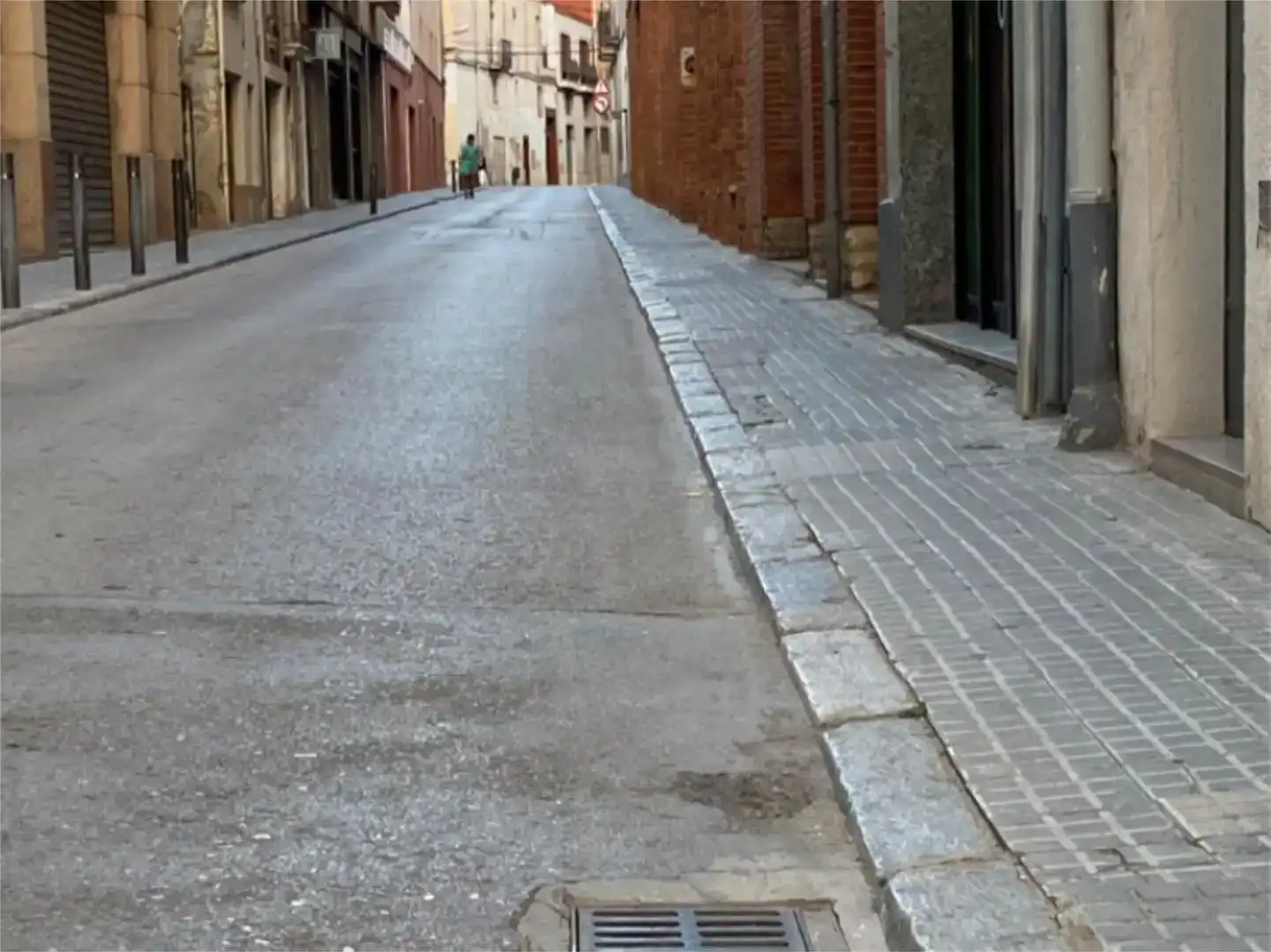 Vista exterior de Garatge en venda en Sant Julià