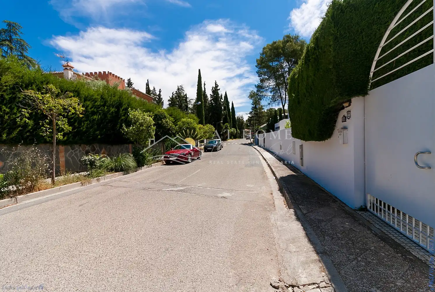 Exterior view of Houses for sale in Granada  with Swimming Pool