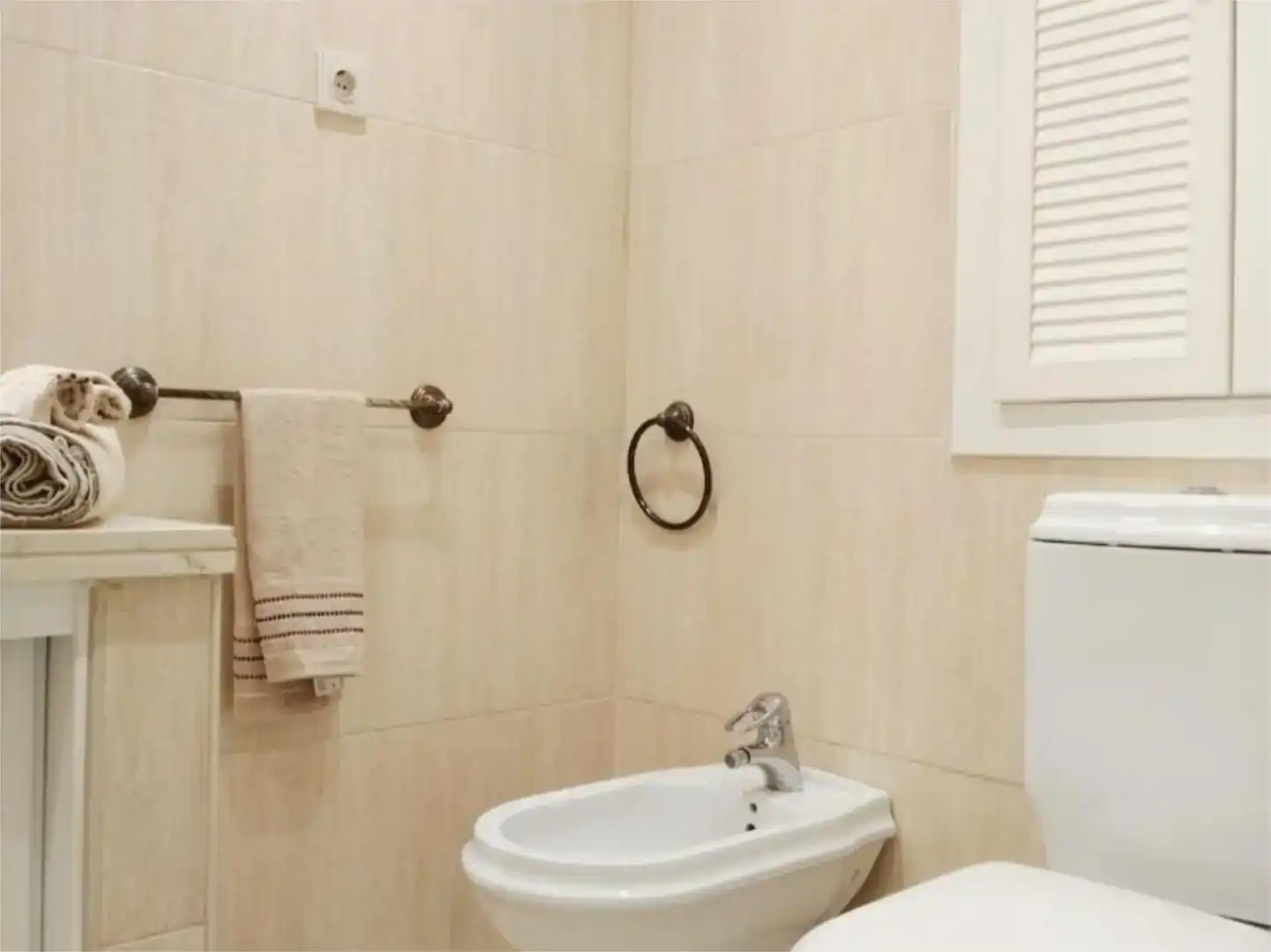 Badezimmer von Dachboden zur Miete in Torremolinos mit Klimaanlage, Privatgarten und Schwimmbad