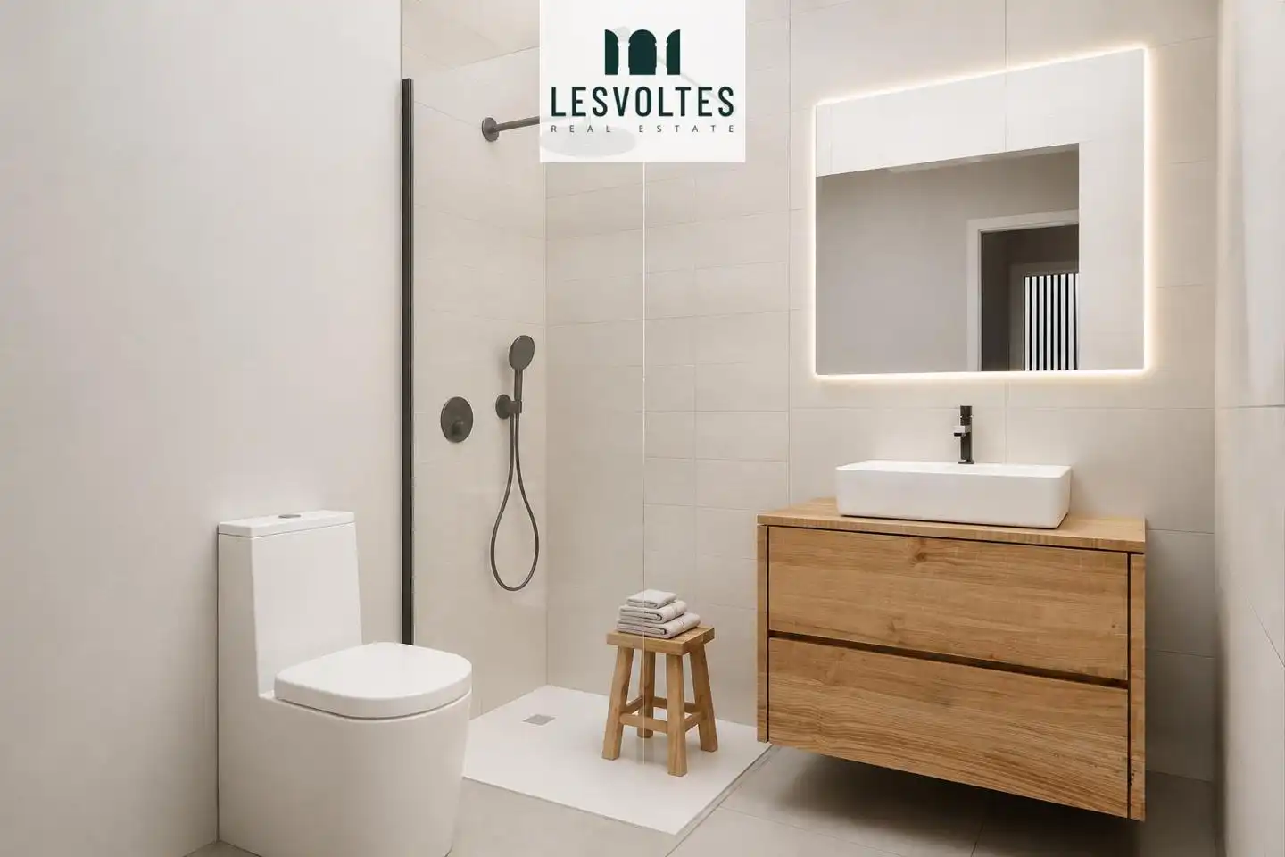 Bathroom of Flat for sale in Palafrugell  with Air Conditioner, Parquet flooring and Balcony