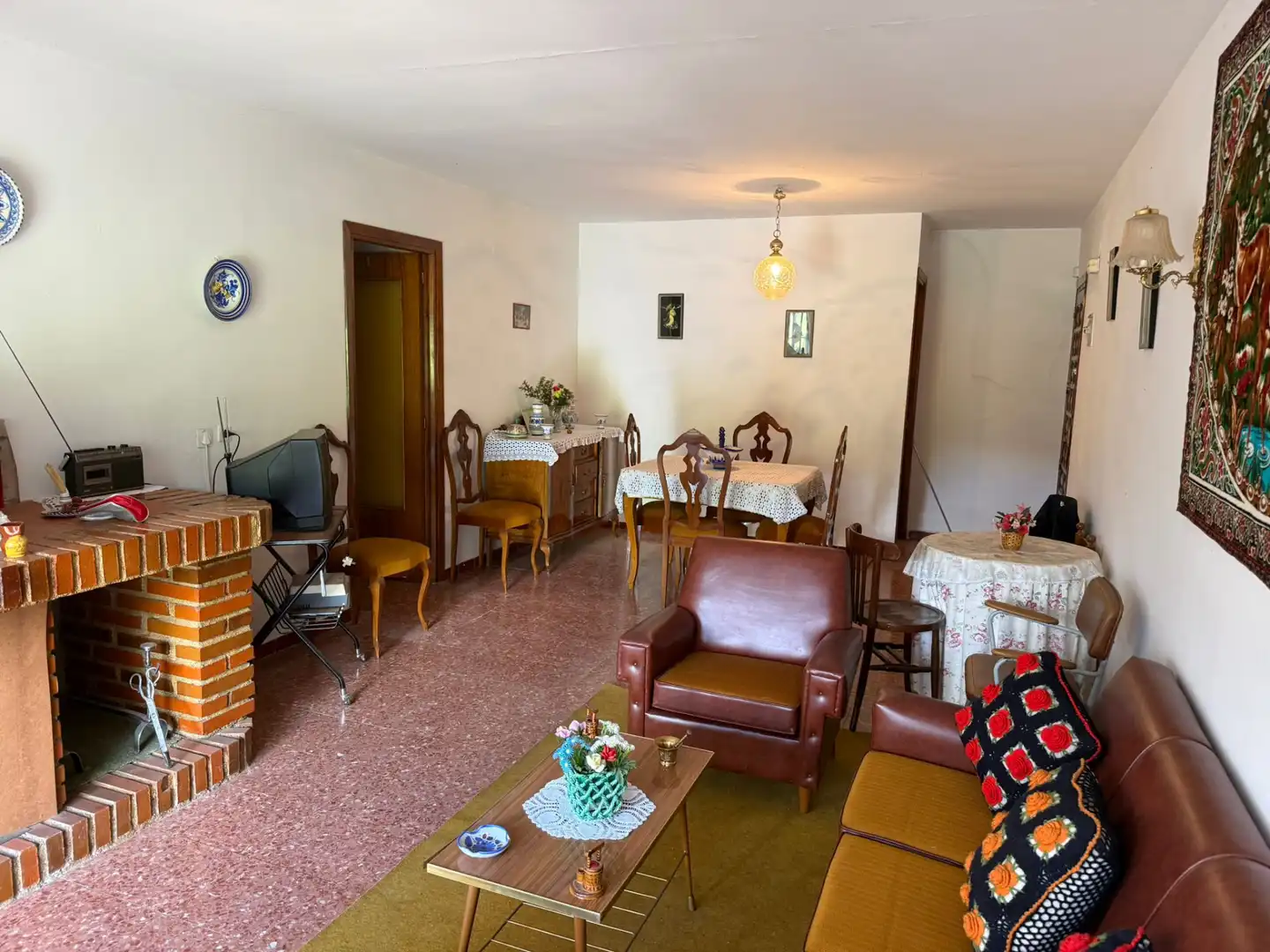 Sala d'estar de Pis en venda en Lanzahíta amb Terrassa, Moblat i Forn
