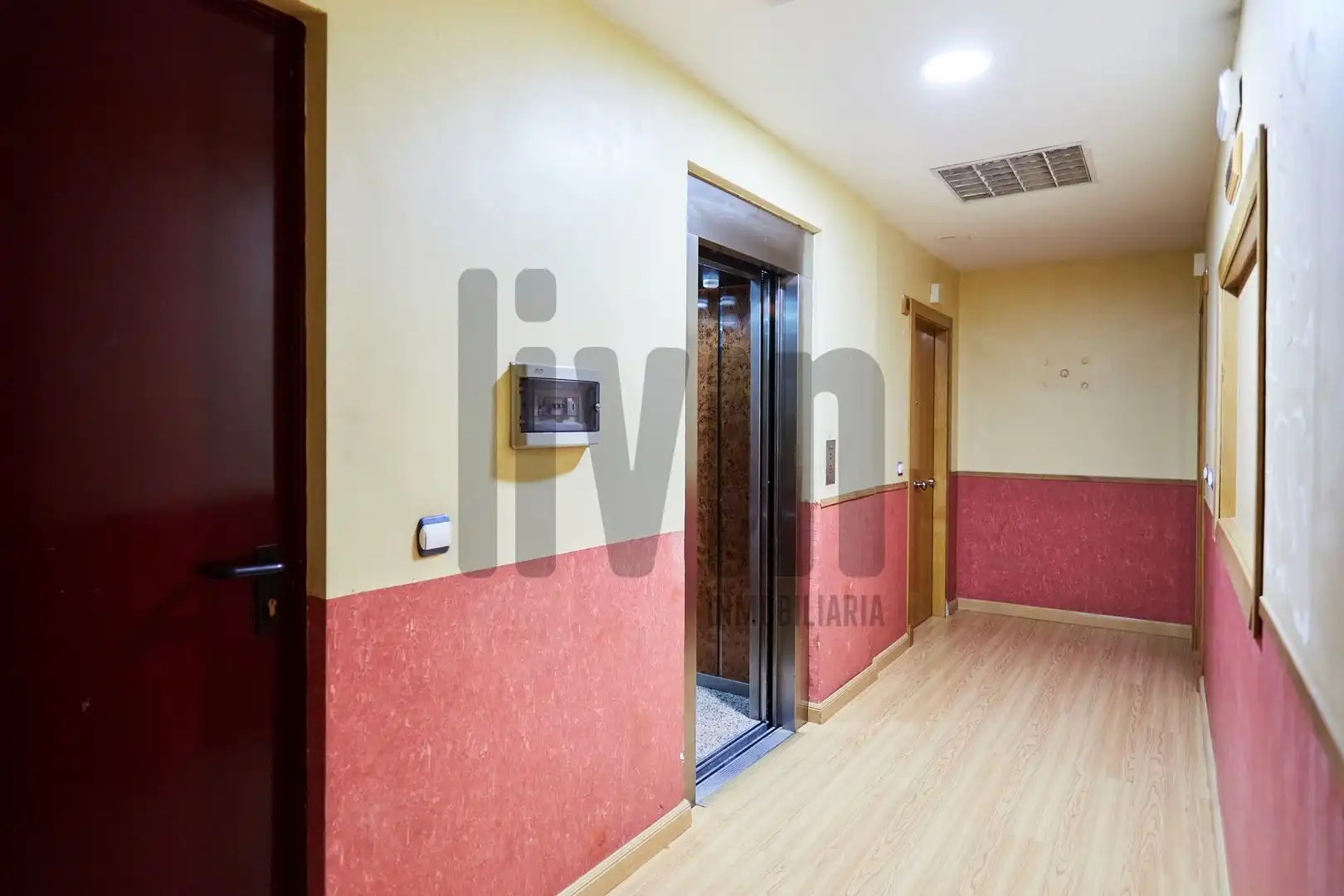 Oficina en venta en Jaén con Aire acondicionado y Calefacción