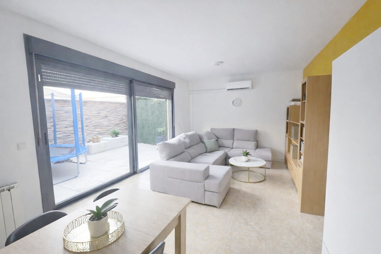 Sala de estar de Casa adosada en venta en Torres de Berrellén con Calefacción, Terraza y Trastero