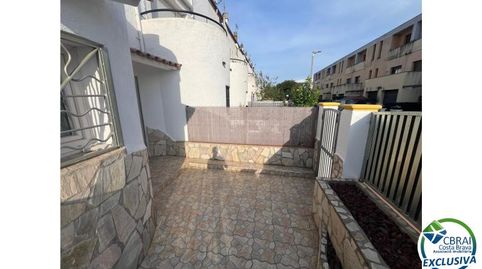Foto 4 de Casa adosada en venta en Puigmal - Mas Nou, Empuriabrava