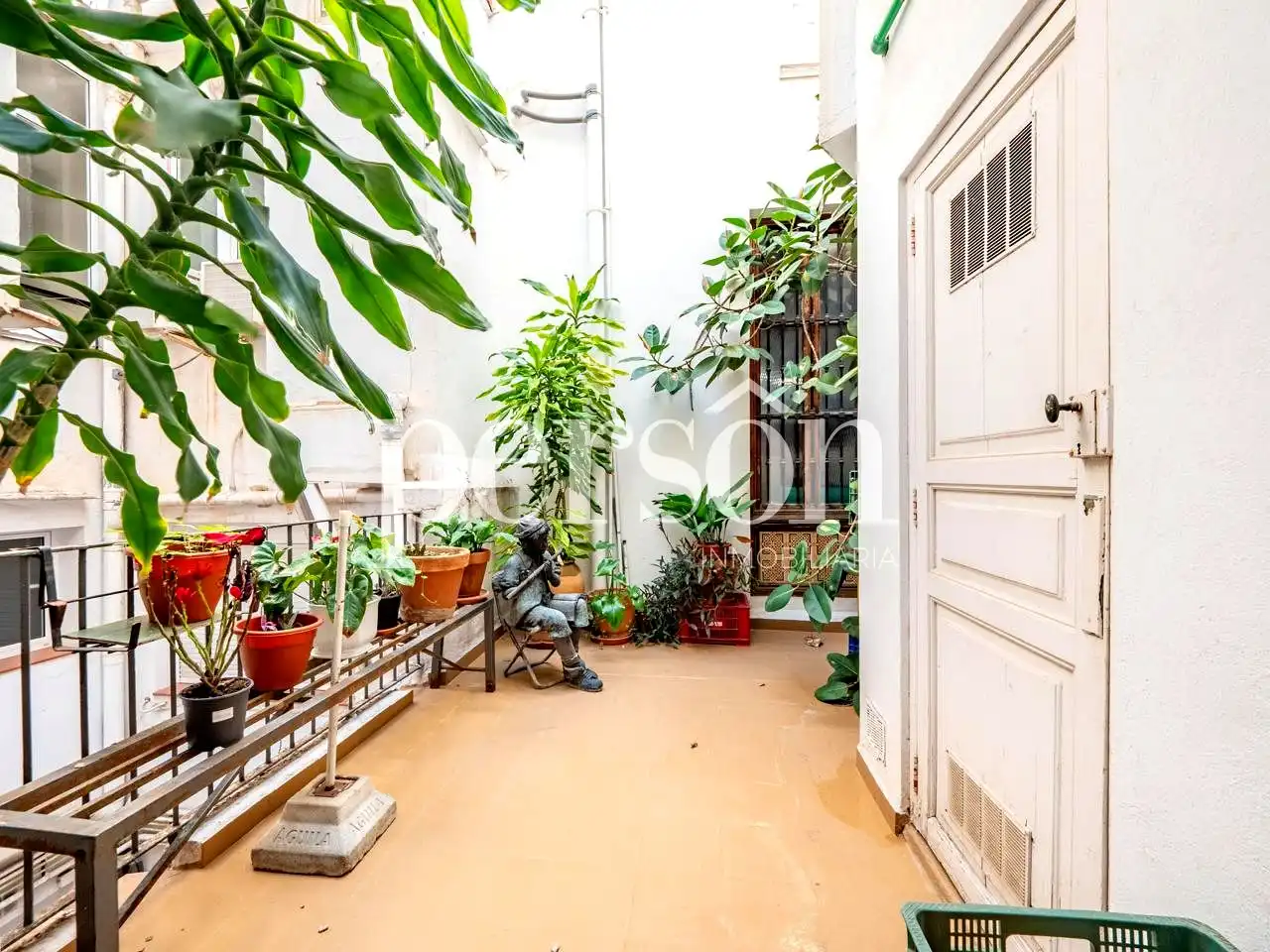 Flat with terrace for sale in calle d'Aparisi i Guijarro, imagen 43