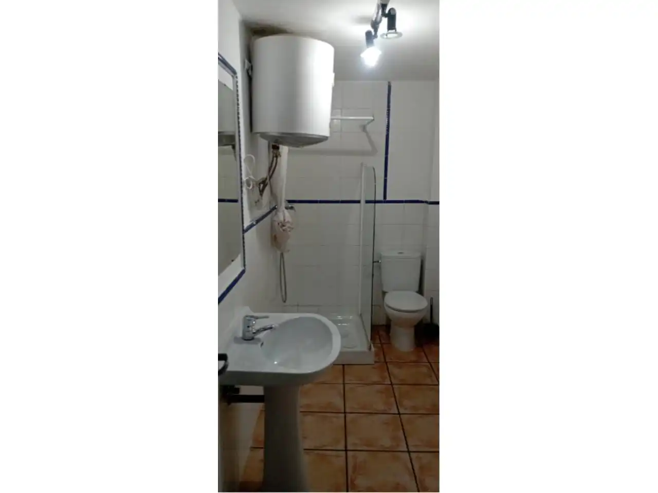 Bathroom of Flat for sale in Badajoz  with Terrace and Furnished