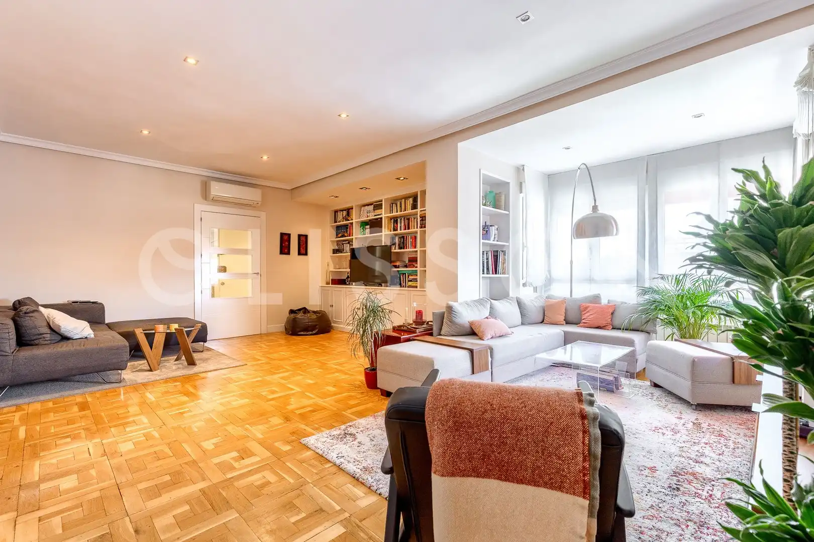 Sala de estar de Piso en venta en  Madrid Capital con Aire acondicionado, Calefacción y Trastero