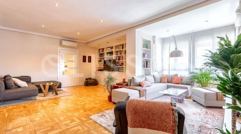 Foto 2 de Piso en venta en Hispanoamérica - Bernabéu, Madrid Capital