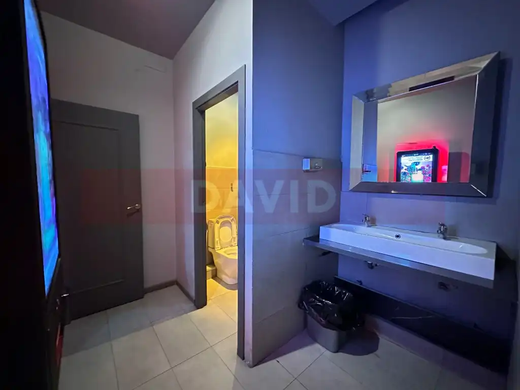 Badezimmer von Geschaftsraum zur Miete in Barcelona