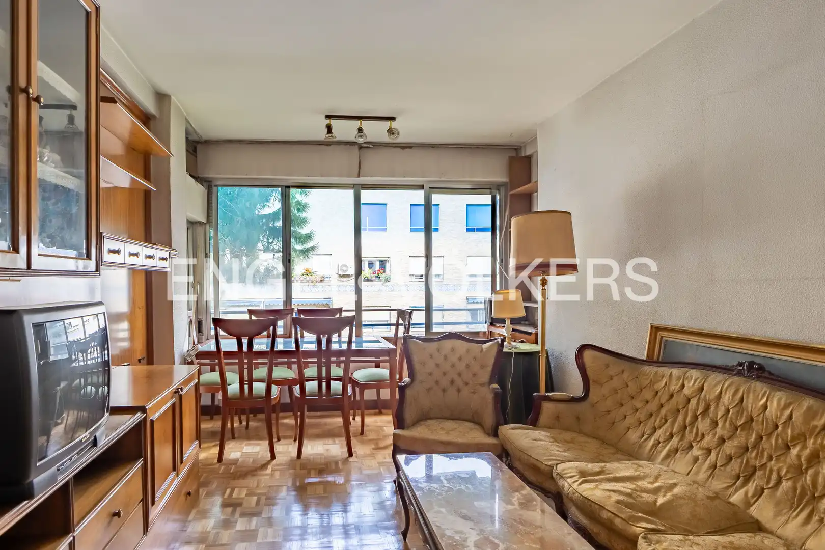 Exterior view of Flat for sale in  Madrid Capital  with Air Conditioner, Heating and Private garden
