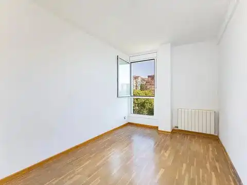 Flat with lift for sale in Carrer d'Ogassa, imagen 32