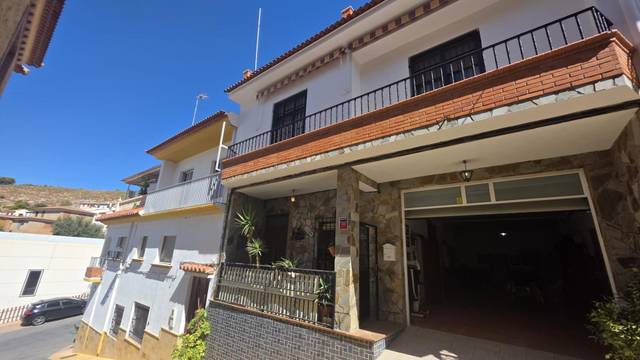 Casa-chalet en Venta en Calle Nuestra Salud, 3 en Laujar de Andarax
