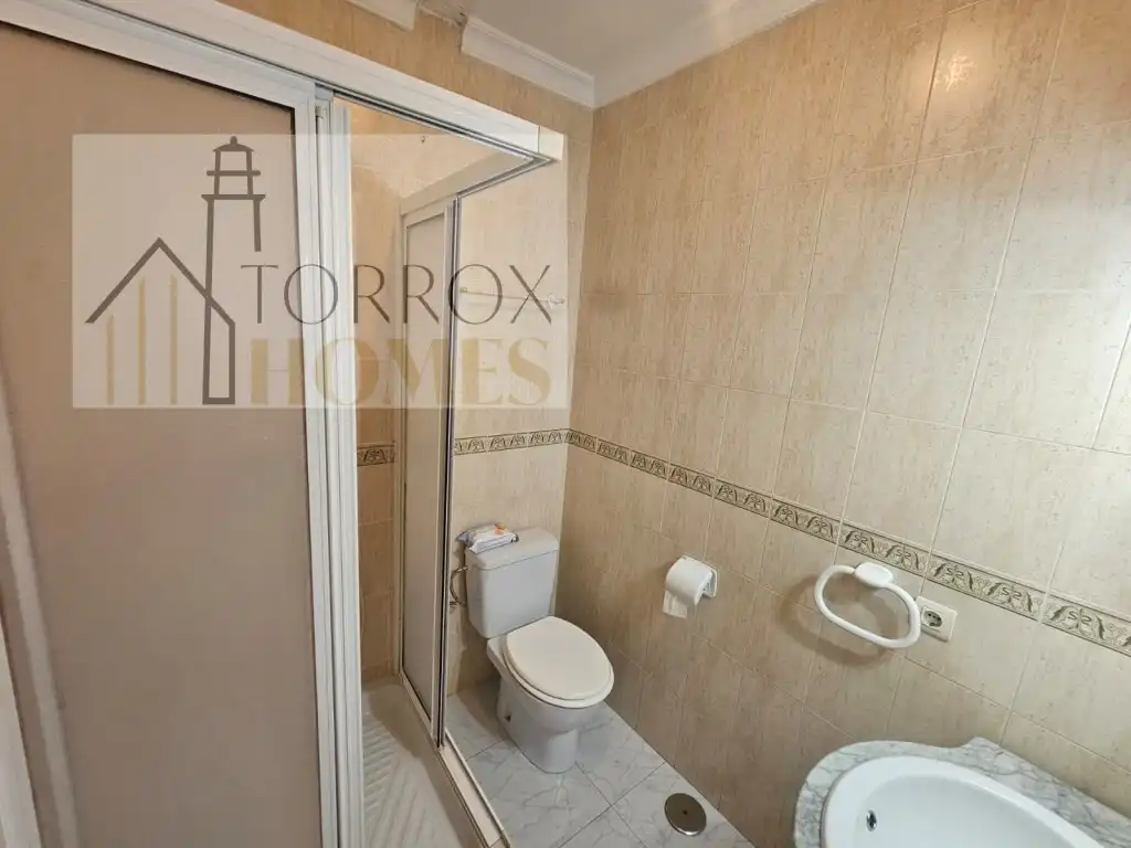 Bathroom of Apartments for sale in Torrox