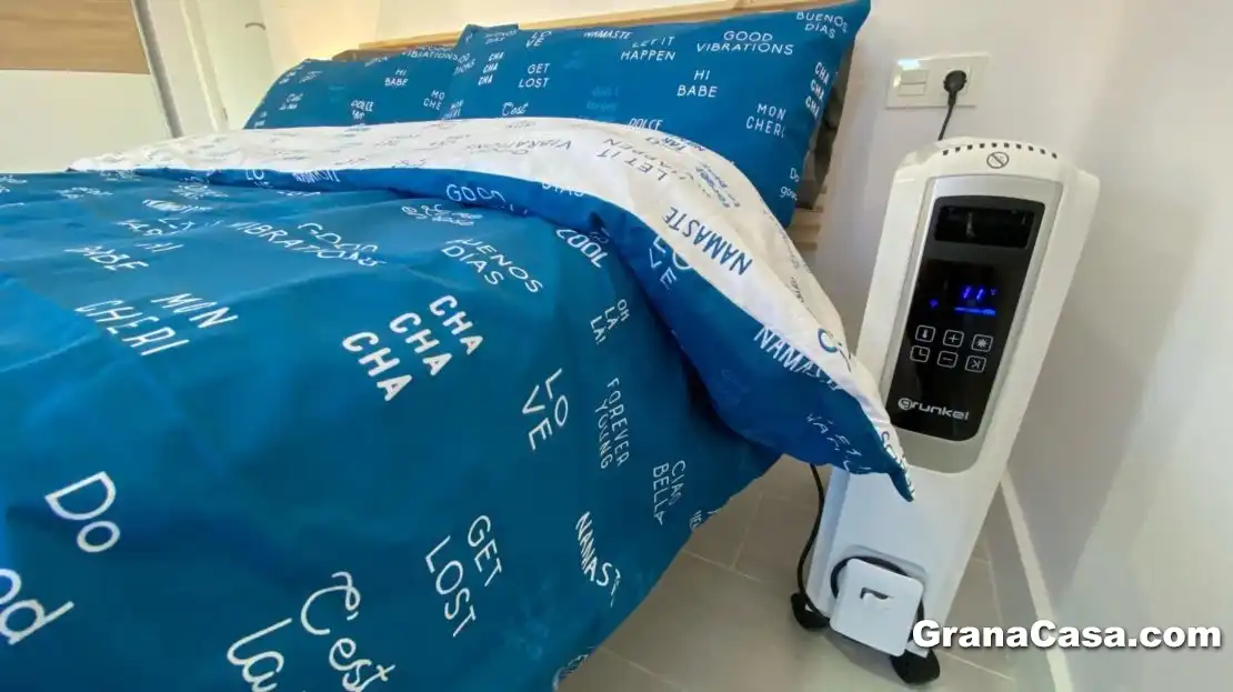 Schlafzimmer von Wohnung zur Miete in Granada mit Klimaanlage, Heizung und Terrasse