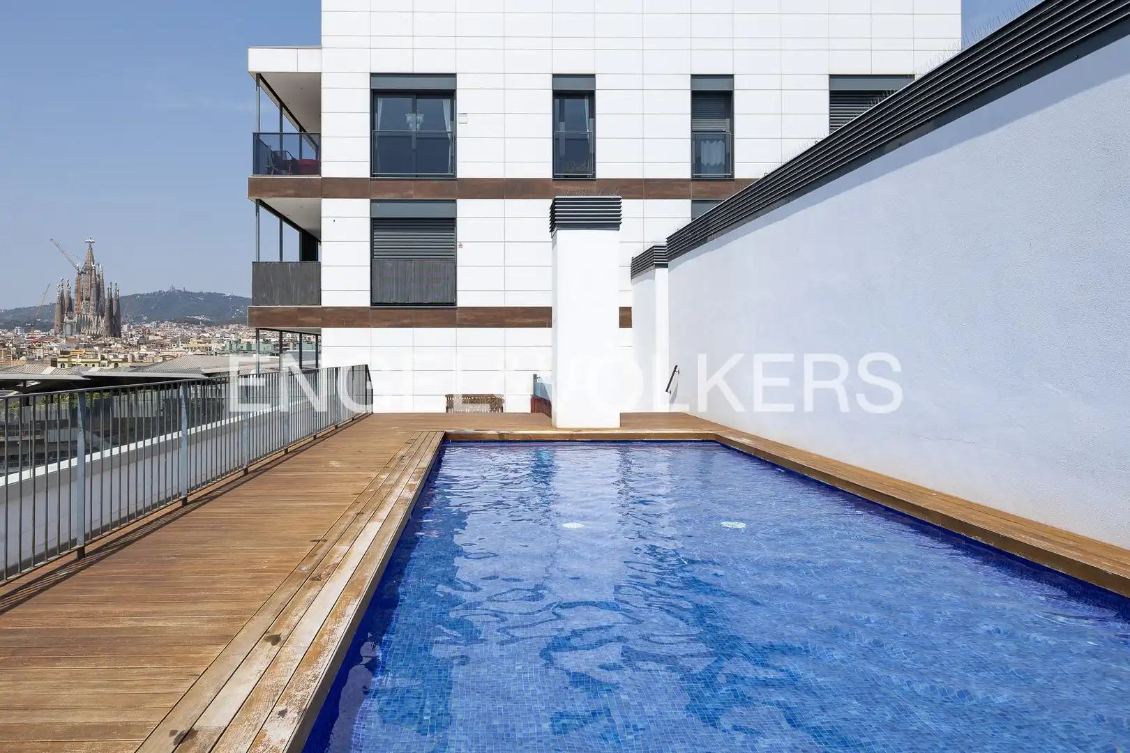 Piscina de Piso de alquiler en Barcelona con Aire acondicionado, Calefacción y Parquet
