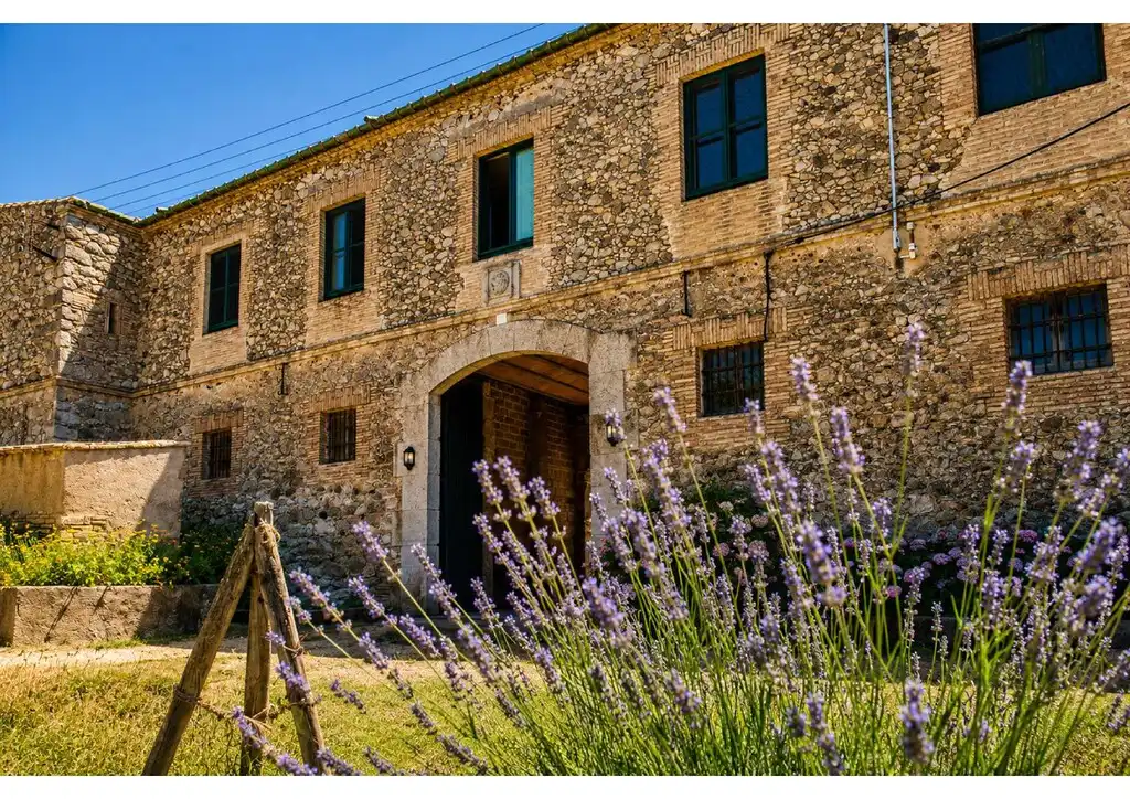 Vista exterior de Finca rústica en venta en Castelló d'Empúries con Terraza y Balcón