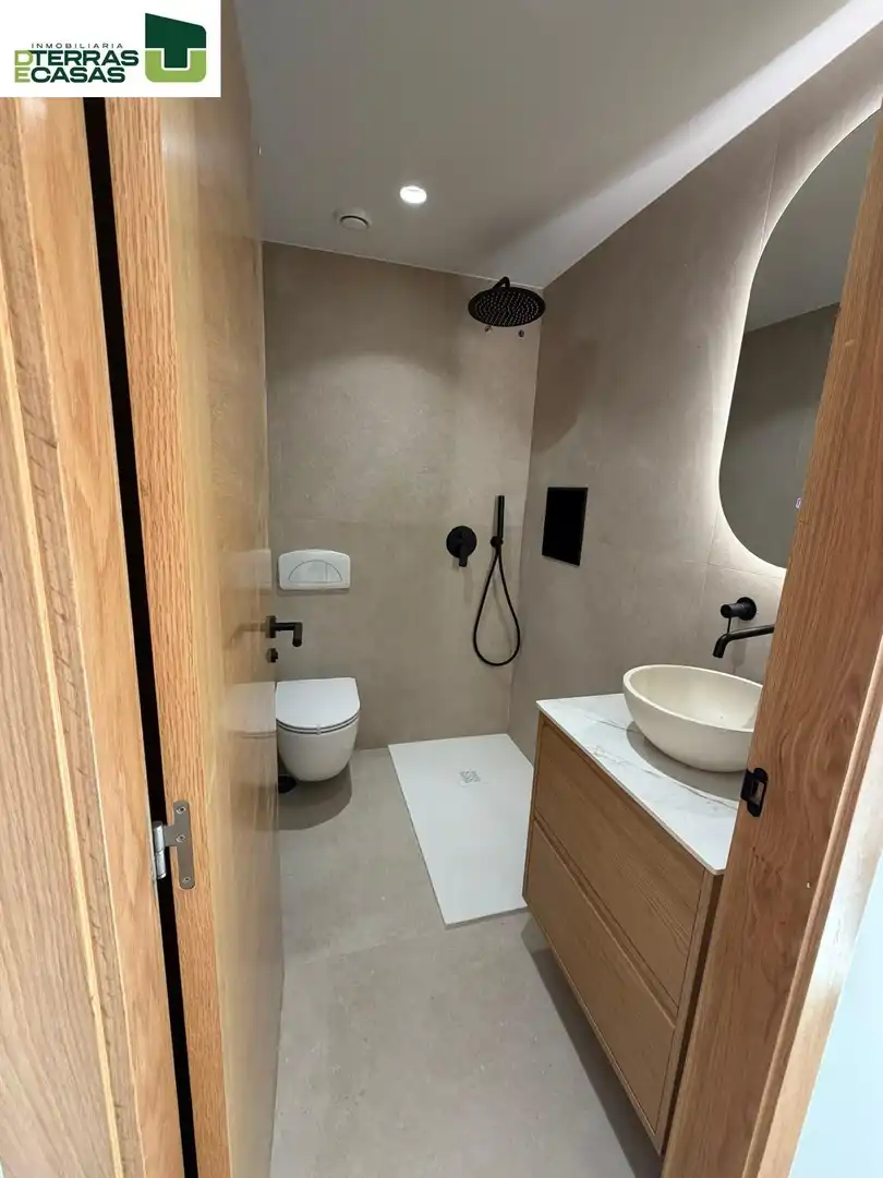 Badezimmer von Wohnung zum Verkauf in A Illa de Arousa 