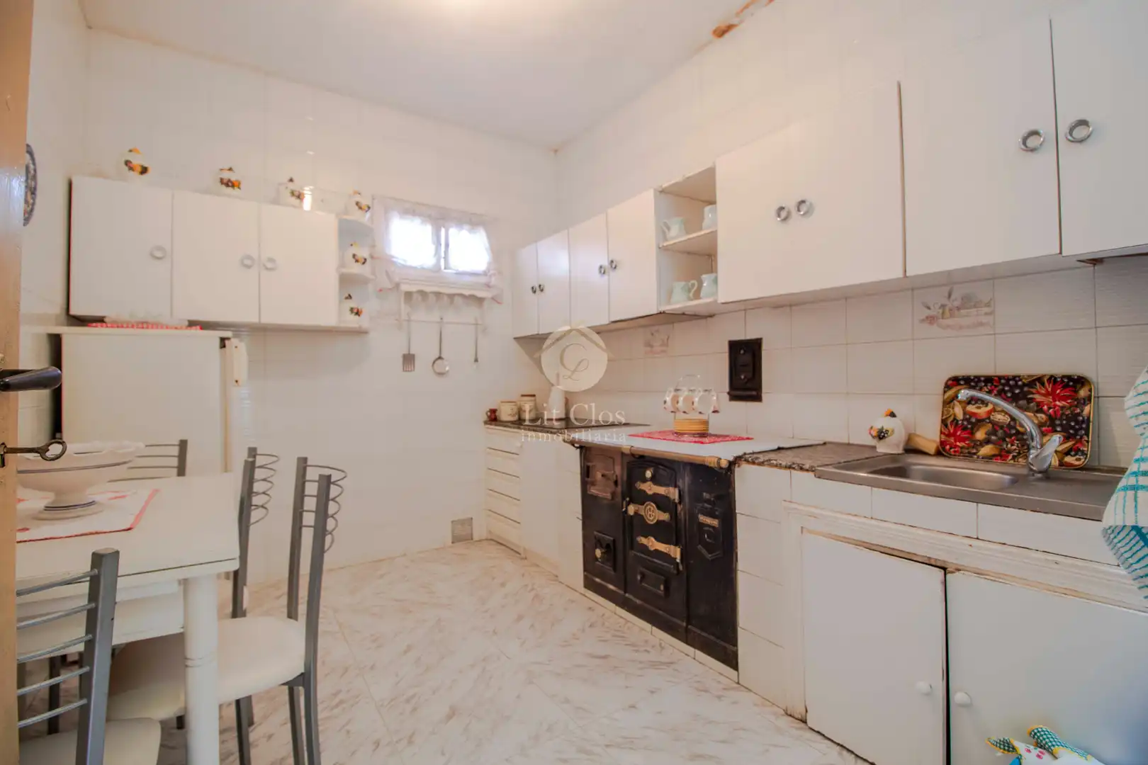 Cocina de Casa o chalet en venta en A Rúa  con Calefacción, Jardín privado y Amueblado