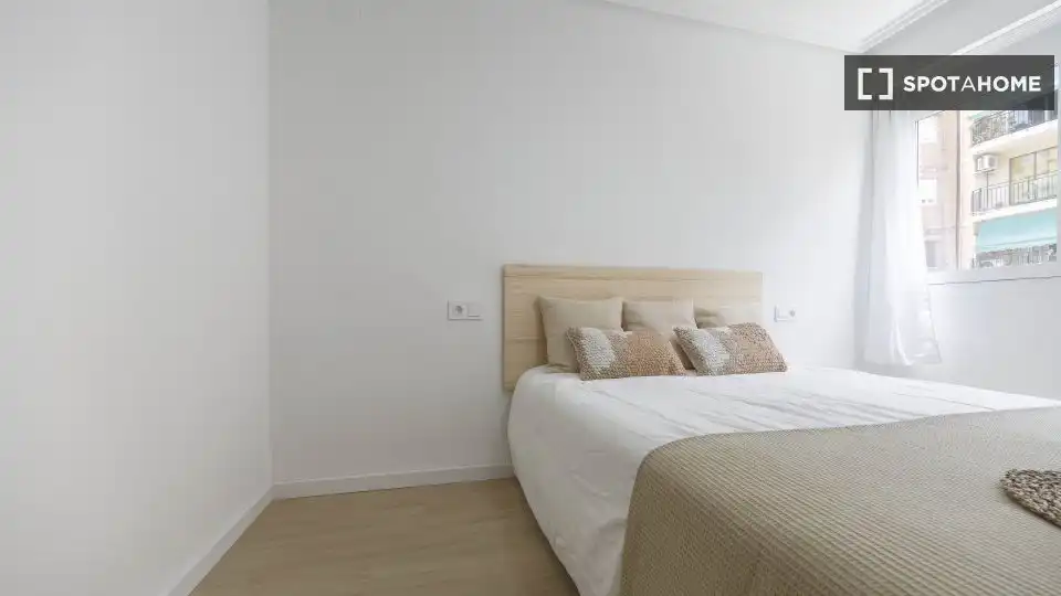 Room in Valencia, Valencia