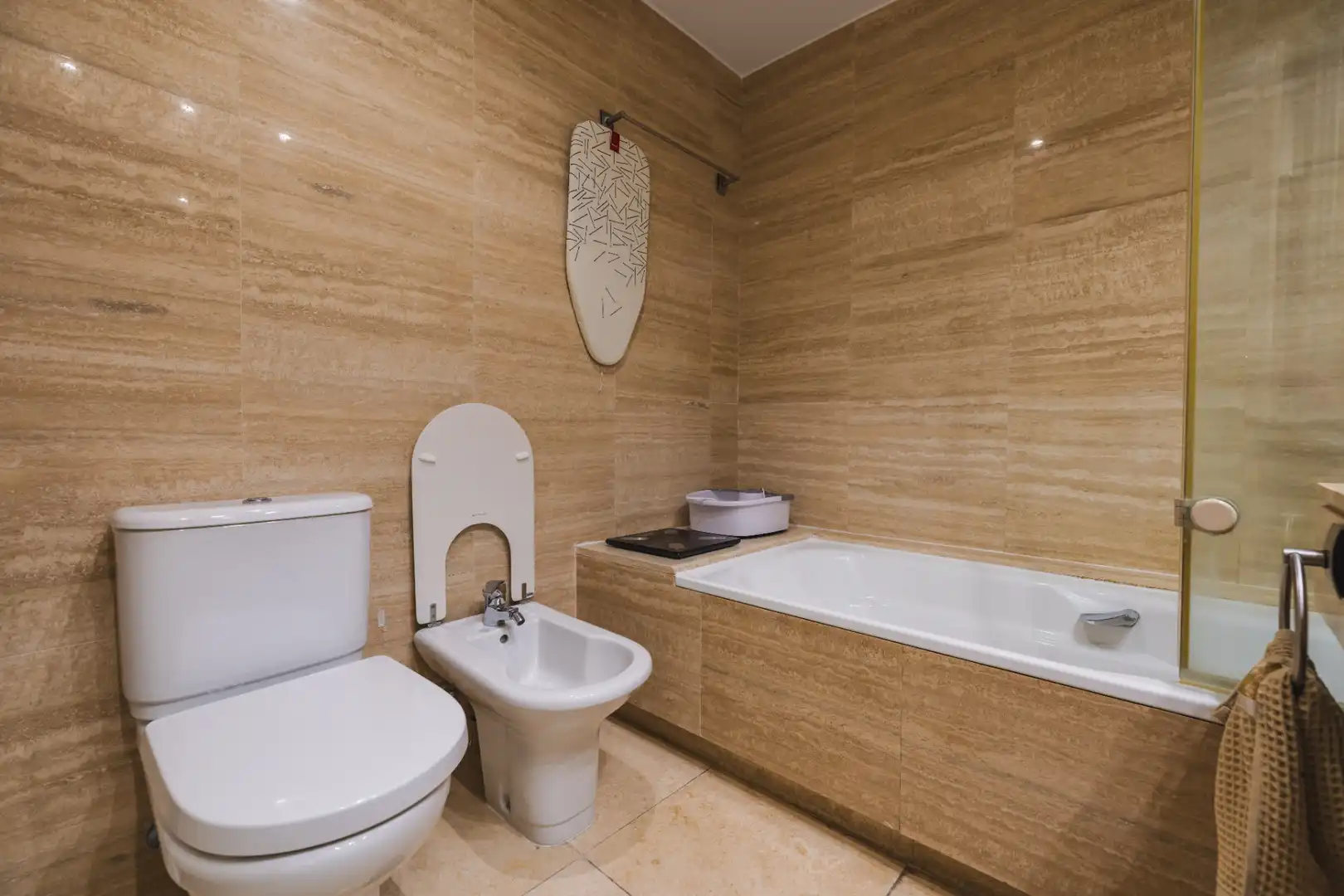 Badezimmer von Wohnung zum Verkauf in Las Rozas de Madrid mit Klimaanlage, Heizung und Gemeinschaftspool