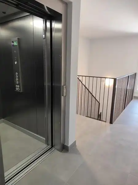 Ático de alquiler en Estepona con Aire acondicionado, Calefacción y Jardín privado