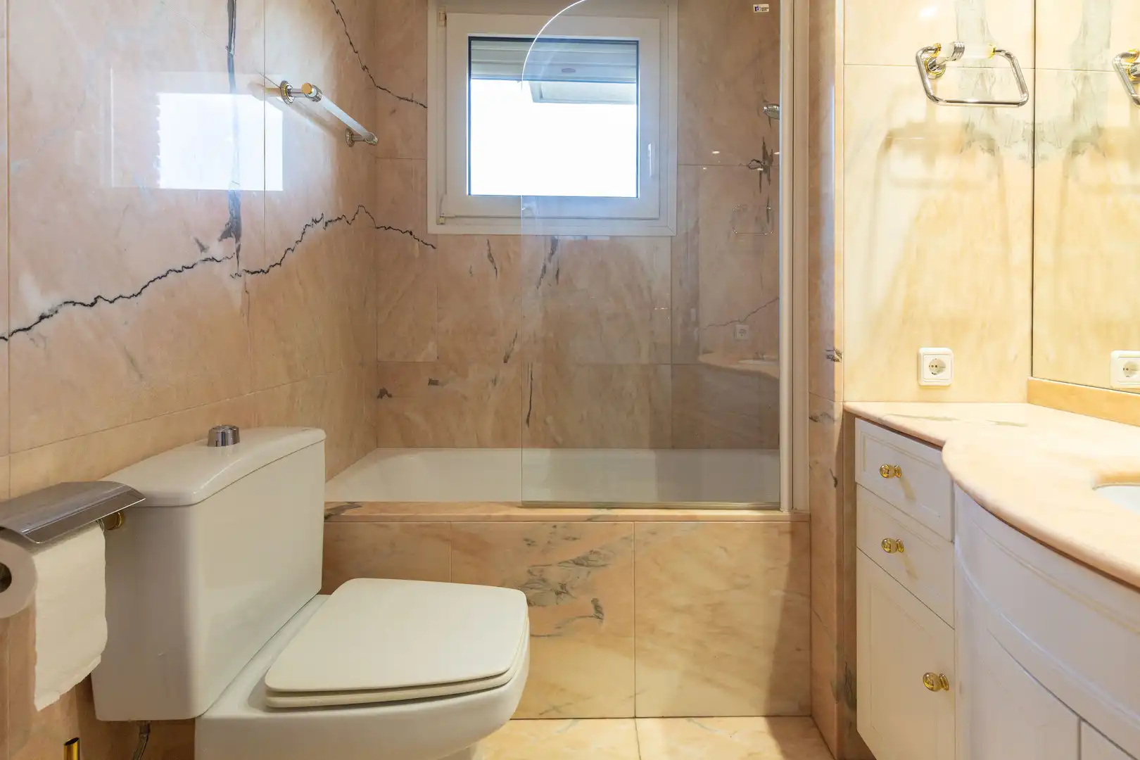 Badezimmer von Haus oder Chalet zur Miete in Argentona mit Klimaanlage, Heizung und Terrasse