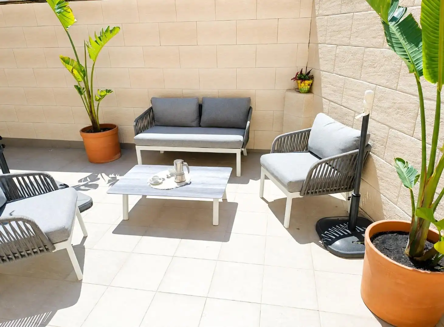 Casa con terraza en venta en Calle Menú, imagen 2