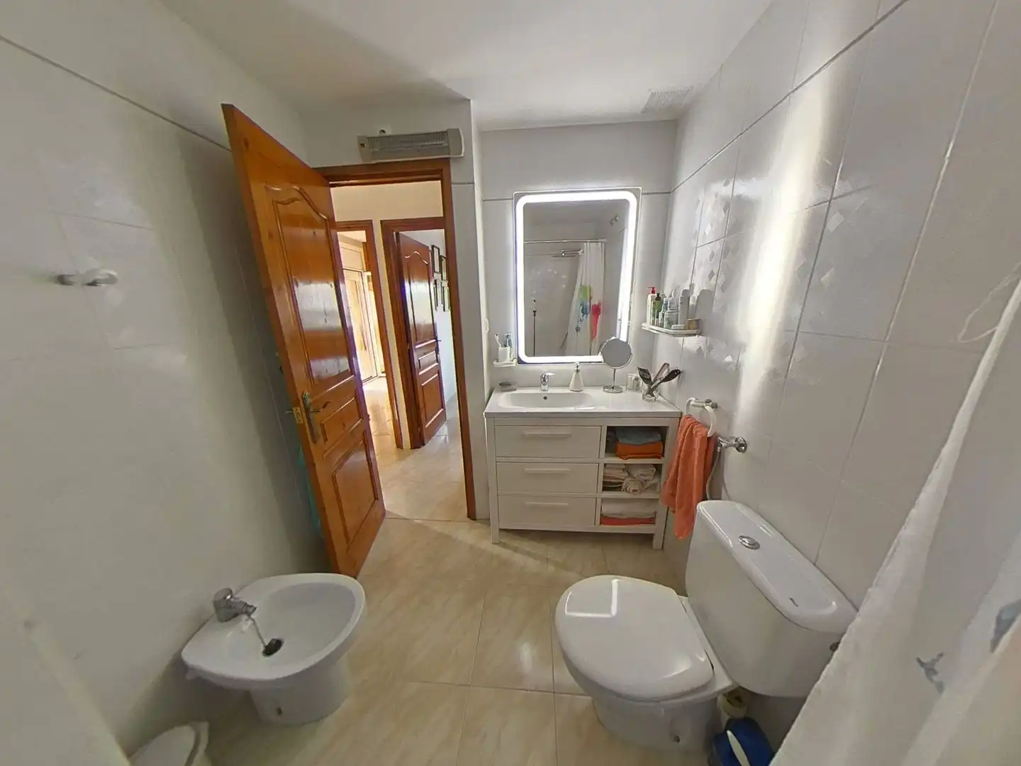 Bathroom of Flat for sale in El Vendrell  with Air Conditioner, Heating and Terrace
