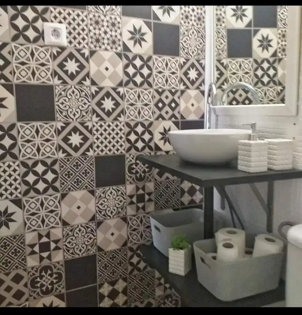 Bany de Casa adosada en venda en Navaconcejo amb Moblat, Microones i TV